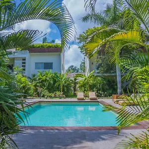https://xscapetulum-tulum.allrivieramayahotels.com