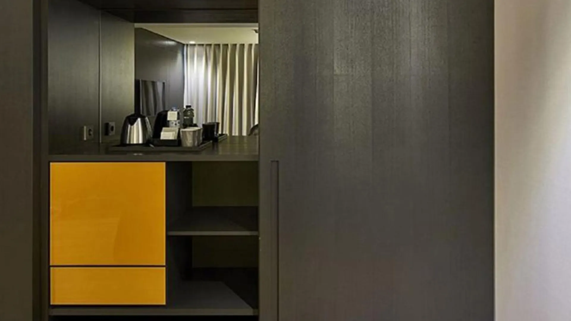 Shilla Stay Seodaemun Seoul Station Hotel