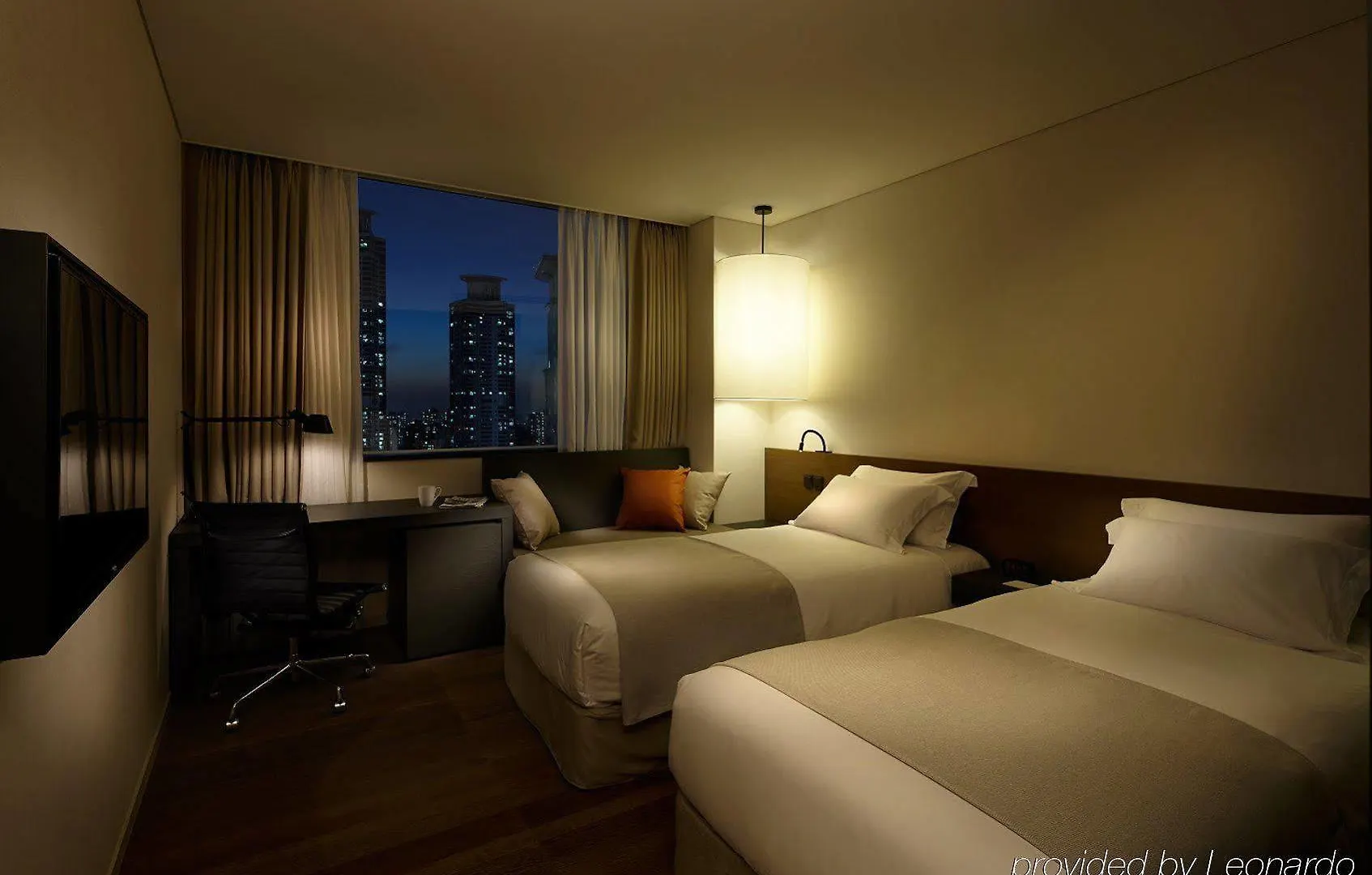 Shilla Stay Seodaemun Seoul Station 4*,